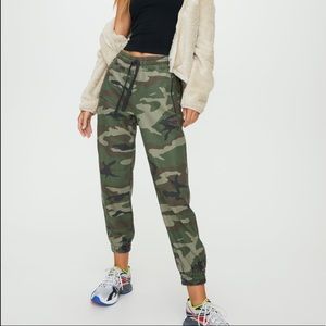 Aritzia (TNA) Camo “Alix” Pants